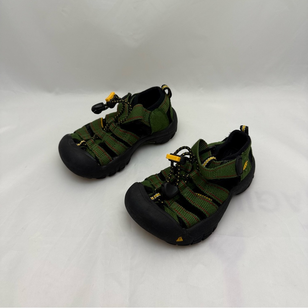 π Lot of 2 KEEN Toddler 8 Sandals Green & Navy Closed Toe Outdoor Water Shoes - Picture 3 of 16